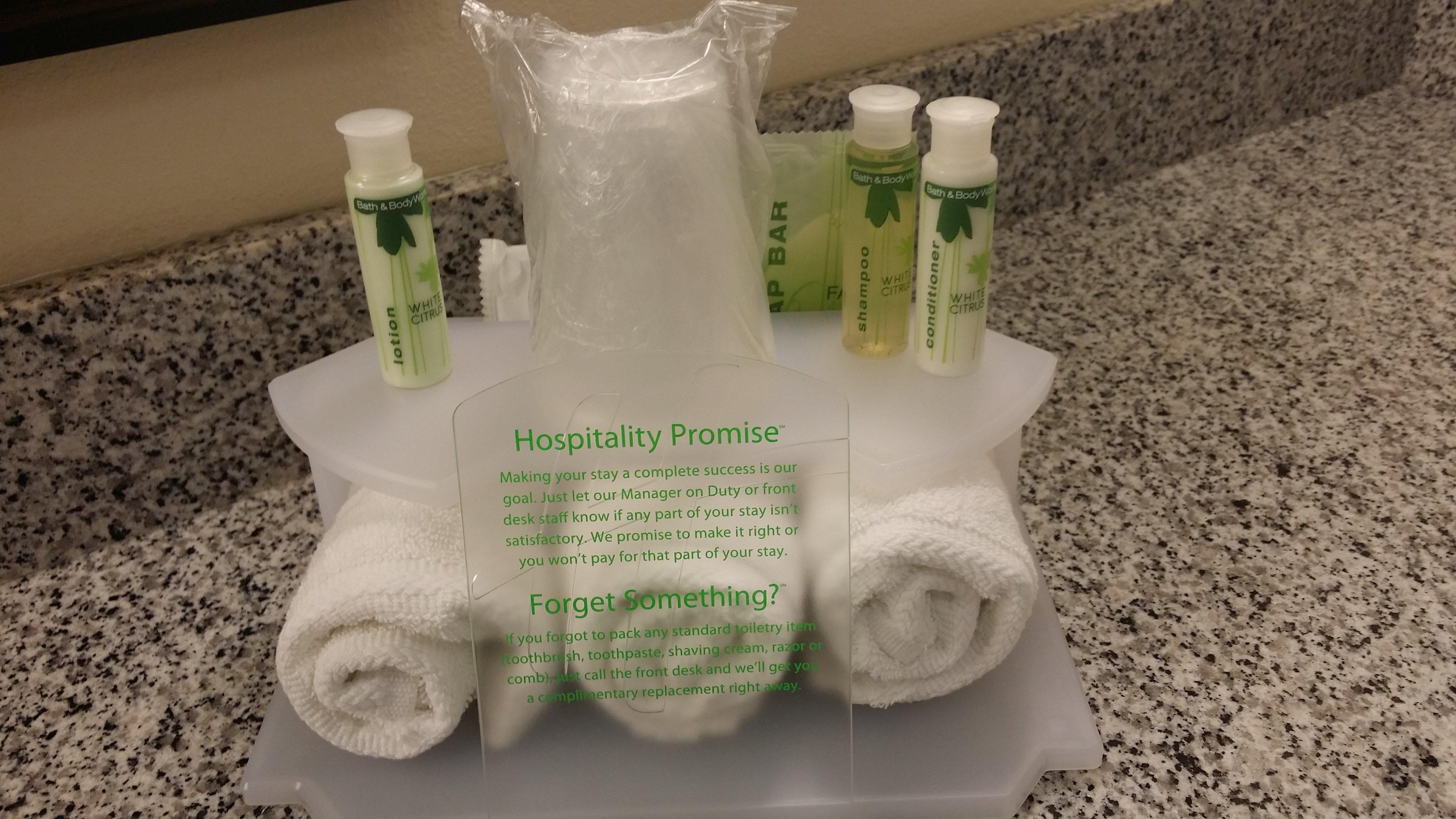 Holiday Inn Express Hotel & Suites York By Ihg Экстерьер фото