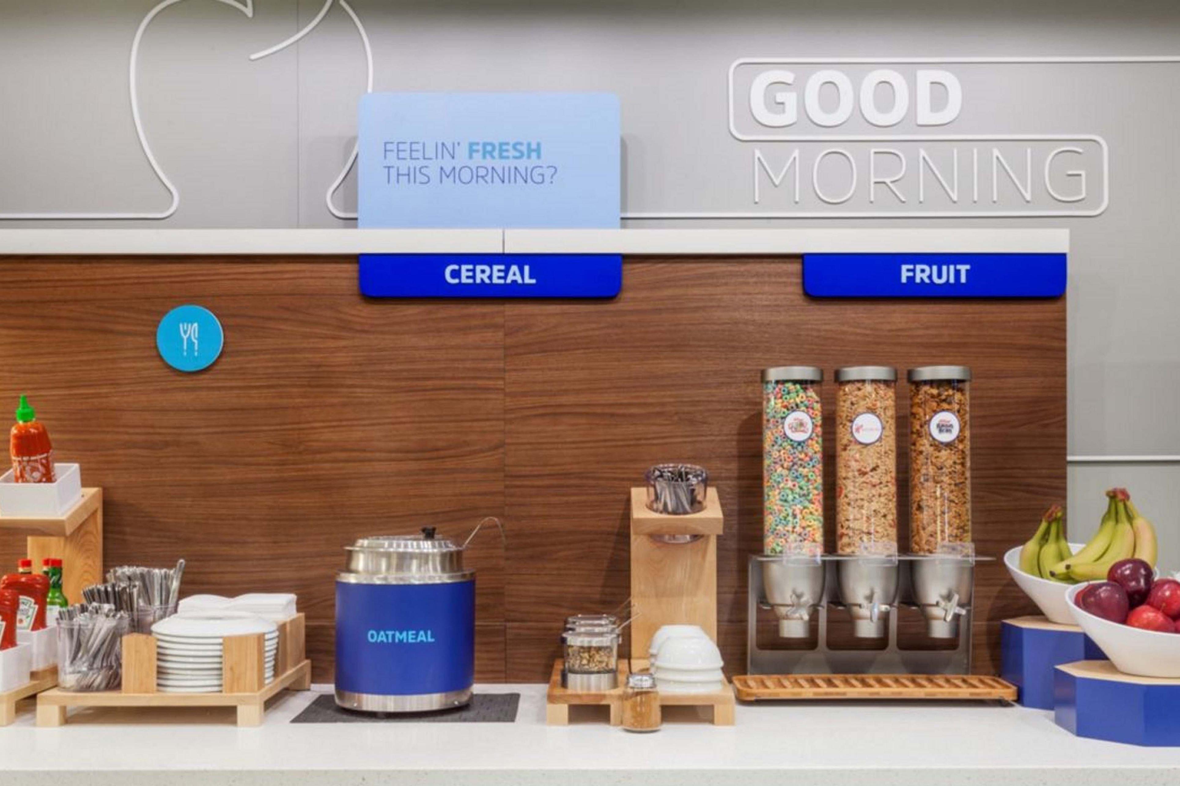 Holiday Inn Express Hotel & Suites York By Ihg Экстерьер фото