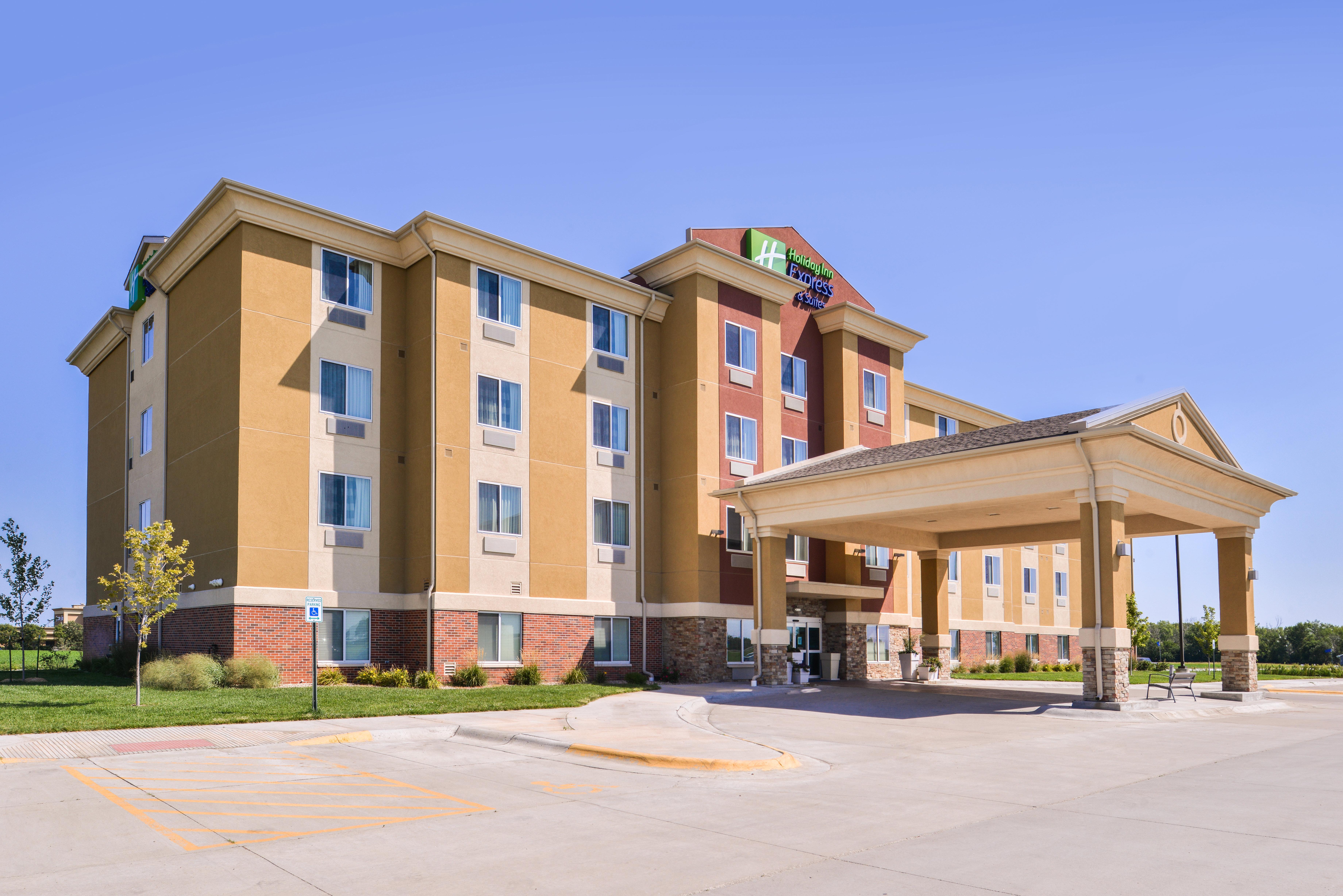 Holiday Inn Express Hotel & Suites York By Ihg Экстерьер фото