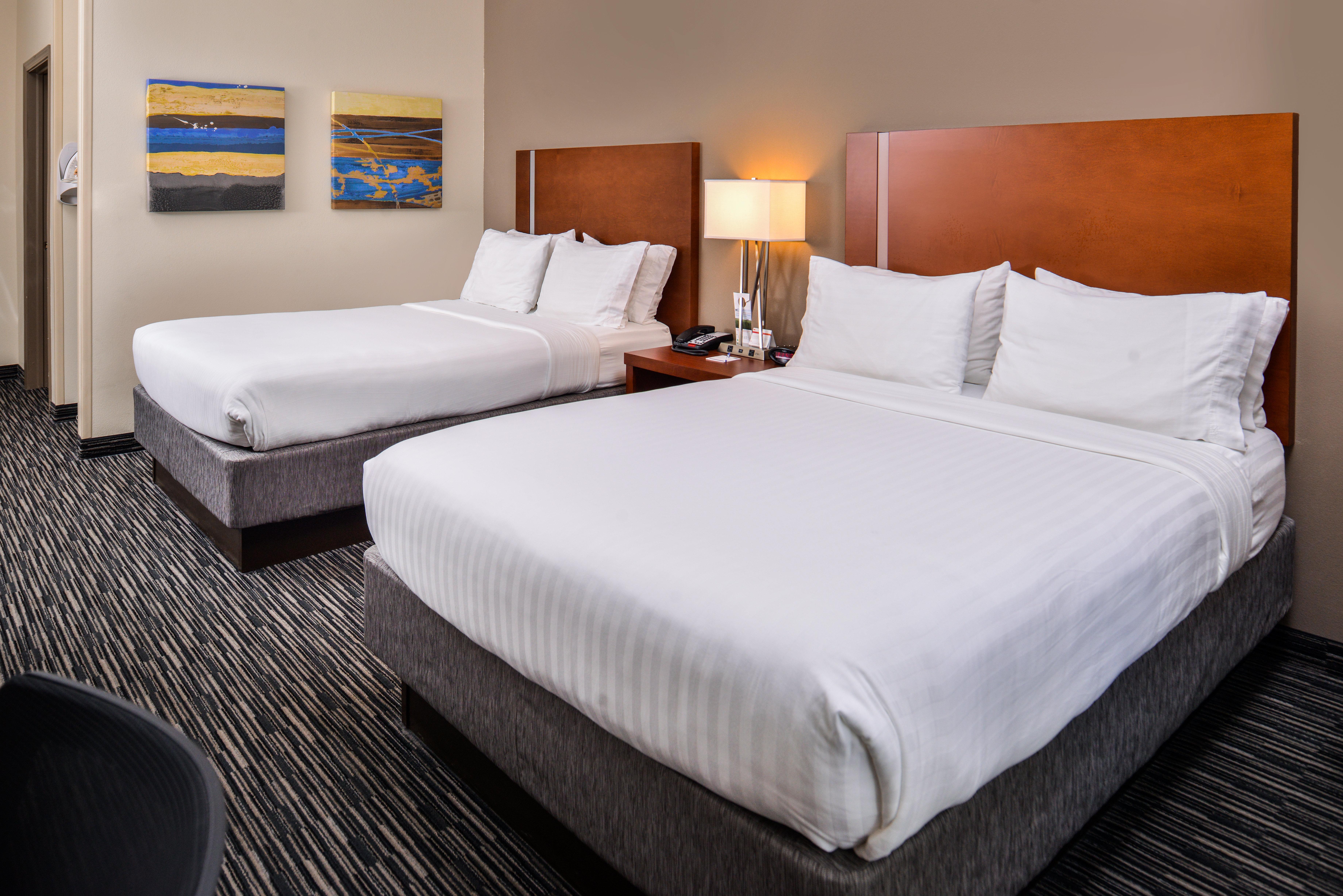 Holiday Inn Express Hotel & Suites York By Ihg Экстерьер фото