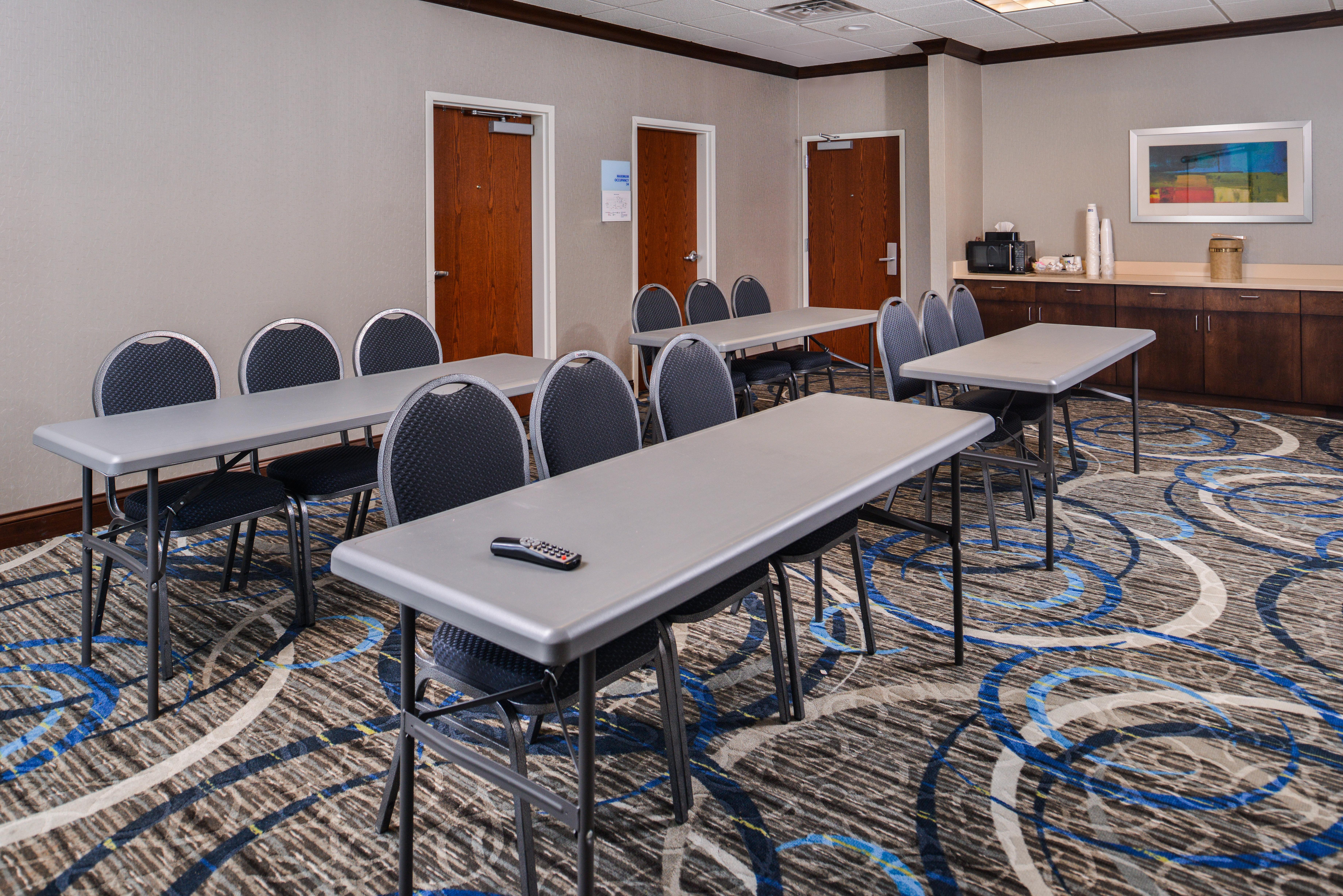 Holiday Inn Express Hotel & Suites York By Ihg Экстерьер фото