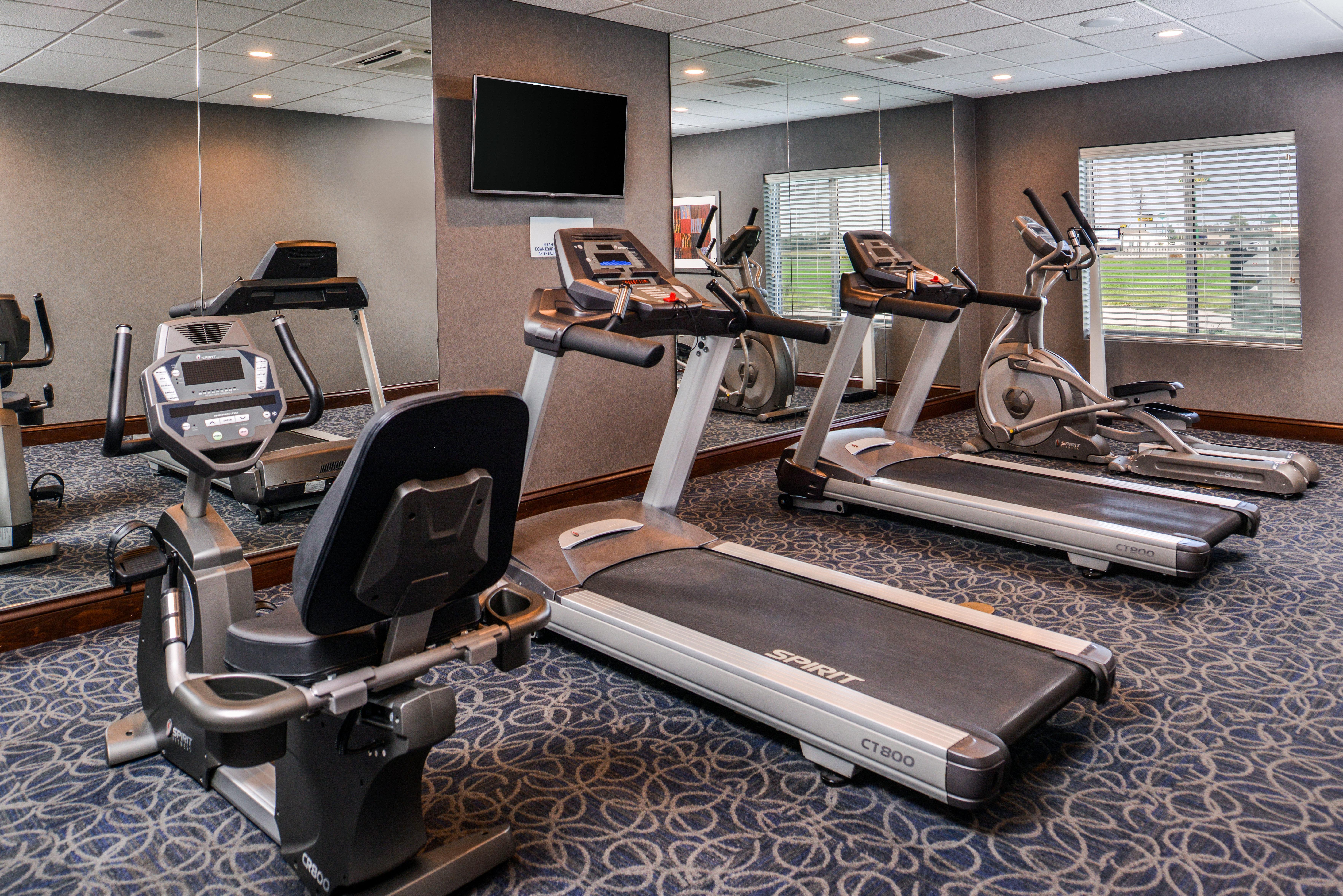 Holiday Inn Express Hotel & Suites York By Ihg Экстерьер фото